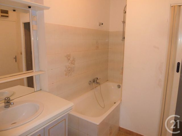 Afficher la photo en grand immeuble à vendre - 151.0 m2 - POUILLY SUR LOIRE - 58 - BOURGOGNE - Century 21 Agence Ducreux