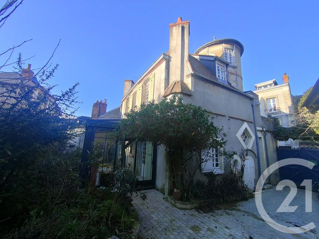 maison à vendre - 9 pièces - 236.5 m2 - COSNE COURS SUR LOIRE - 58 - BOURGOGNE - Century 21 Agence Ducreux
