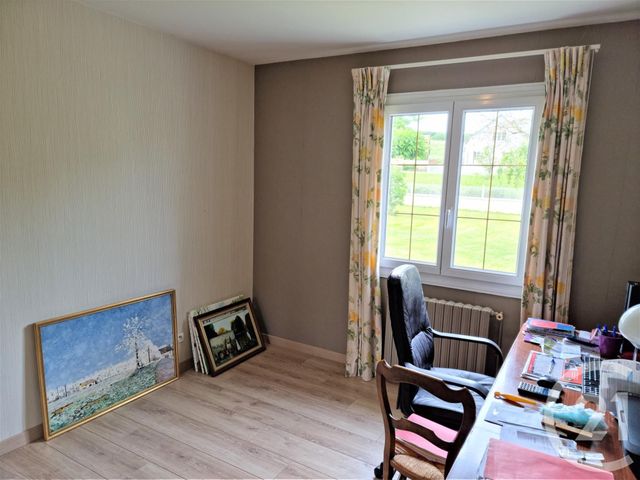 maison à vendre - 6 pièces - 108.0 m2 - THAUVENAY - 18 - CENTRE - Century 21 Agence Ducreux maison à vendre - 6 pièces - 108.0 m2 - THAUVENAY - 18 - CENTRE - Century 21 Agence Ducreux
