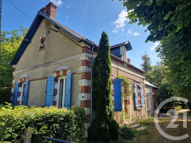 maison à vendre - 8 pièces - 146.0 m2 - VEAUGUES - 18 - CENTRE - Century 21 Agence Ducreux