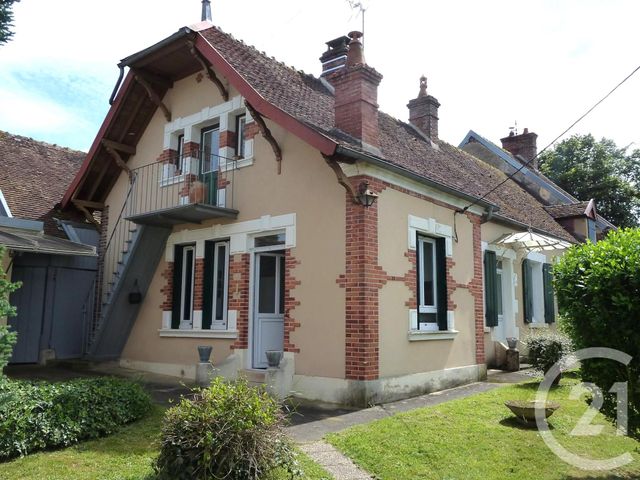  - ST AMAND EN PUISAYE - 