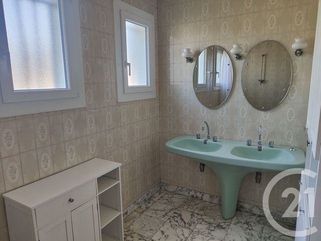 maison à vendre - 5 pièces - 166.0 m2 - POUILLY SUR LOIRE - 58 - BOURGOGNE - Century 21 Agence Ducreux