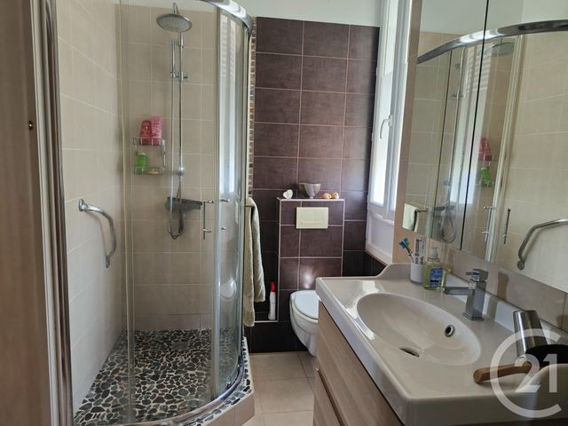 Afficher la photo en grand maison à vendre - 9 pièces - 230.0 m2 - COSNE COURS SUR LOIRE - 58 - BOURGOGNE - Century 21 Agence Ducreux