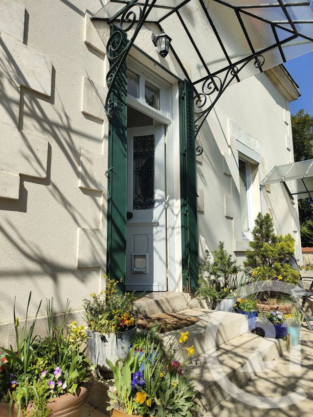 Afficher la photo en grand maison à vendre - 9 pièces - 230.0 m2 - COSNE COURS SUR LOIRE - 58 - BOURGOGNE - Century 21 Agence Ducreux