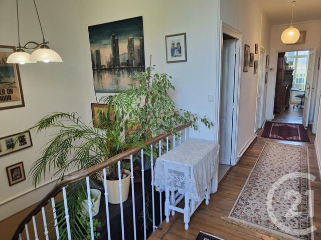 Afficher la photo en grand maison à vendre - 9 pièces - 230.0 m2 - COSNE COURS SUR LOIRE - 58 - BOURGOGNE - Century 21 Agence Ducreux