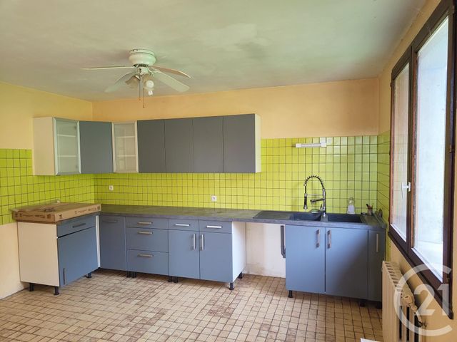 maison à vendre - 7 pièces - 182.0 m2 - FEUX - 18 - CENTRE - Century 21 Agence Ducreux