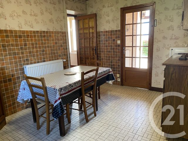 maison à vendre - 9 pièces - 182.0 m2 - SURY EN VAUX - 18 - CENTRE - Century 21 Agence Ducreux