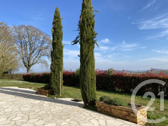 maison à vendre - 9 pièces - 182.0 m2 - SURY EN VAUX - 18 - CENTRE - Century 21 Agence Ducreux