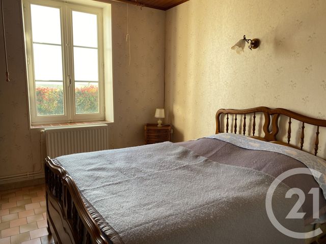 maison à vendre - 9 pièces - 182.0 m2 - SURY EN VAUX - 18 - CENTRE - Century 21 Agence Ducreux