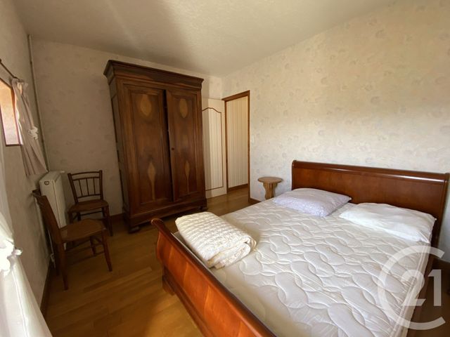 maison à vendre - 9 pièces - 182.0 m2 - SURY EN VAUX - 18 - CENTRE - Century 21 Agence Ducreux