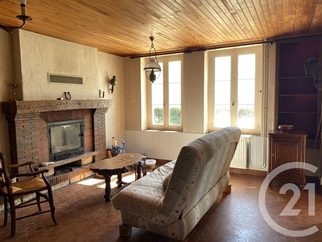 maison à vendre - 9 pièces - 182.0 m2 - SURY EN VAUX - 18 - CENTRE - Century 21 Agence Ducreux