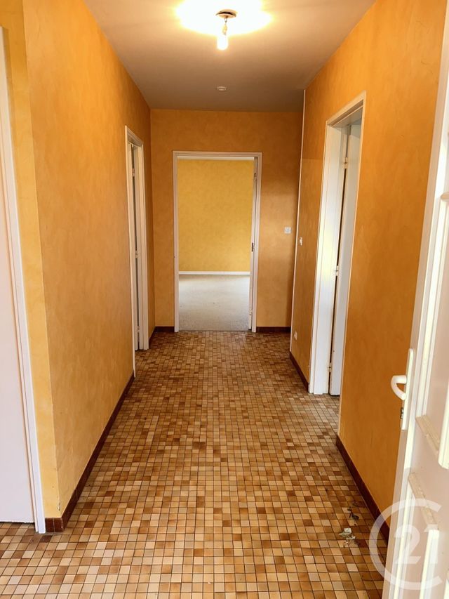 maison à vendre - 6 pièces - 112.1 m2 - LERE - 18 - CENTRE - Century 21 Agence Ducreux