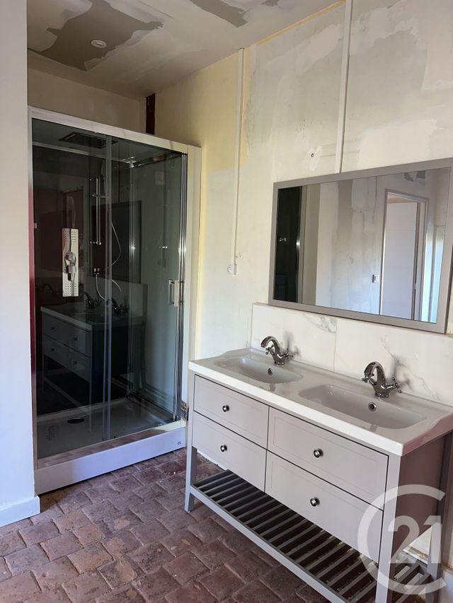 Afficher la photo en grand Appartement F3 à vendre - 3 pièces - 83.0 m2 - DONZY - 58 - BOURGOGNE - Century 21 Agence Ducreux