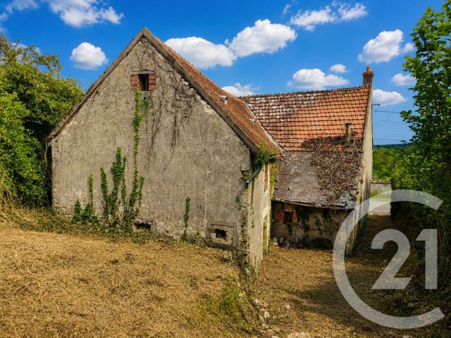 maison à vendre - 3 pièces - 79.0 m2 - ST BOUIZE - 18 - CENTRE - Century 21 Agence Ducreux