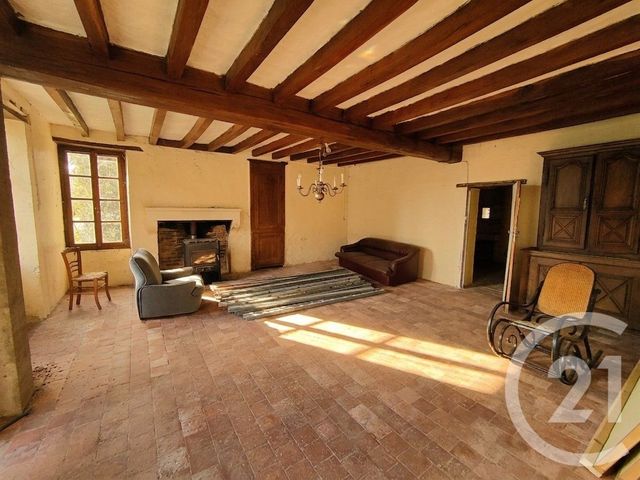 maison à vendre - 3 pièces - 79.0 m2 - ST BOUIZE - 18 - CENTRE - Century 21 Agence Ducreux
