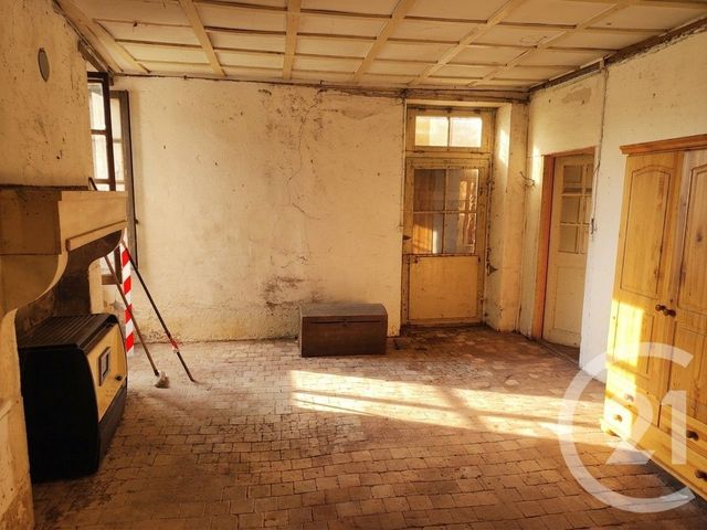 maison à vendre - 3 pièces - 79.0 m2 - ST BOUIZE - 18 - CENTRE - Century 21 Agence Ducreux