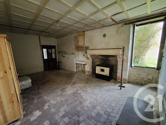 maison à vendre - 3 pièces - 79.0 m2 - ST BOUIZE - 18 - CENTRE - Century 21 Agence Ducreux
