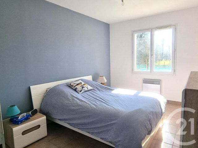 maison à vendre - 5 pièces - 100.0 m2 - VEAUGUES - 18 - CENTRE - Century 21 Agence Ducreux