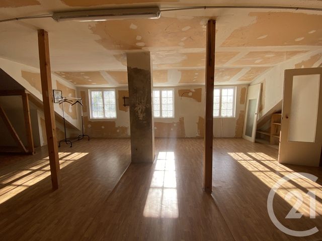 maison à vendre - 5 pièces - 124.0 m2 - COSNE COURS SUR LOIRE - 58 - BOURGOGNE - Century 21 Agence Ducreux