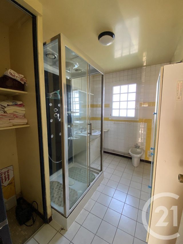maison à vendre - 5 pièces - 124.0 m2 - COSNE COURS SUR LOIRE - 58 - BOURGOGNE - Century 21 Agence Ducreux