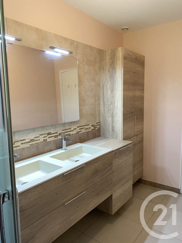 maison à vendre - 5 pièces - 130.0 m2 - BELLEVILLE SUR LOIRE - 18 - CENTRE - Century 21 Agence Ducreux