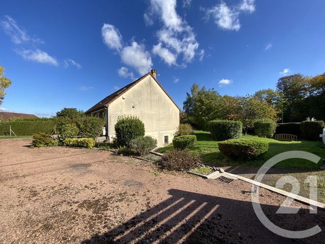 maison à vendre - 5 pièces - 130.0 m2 - BELLEVILLE SUR LOIRE - 18 - CENTRE - Century 21 Agence Ducreux