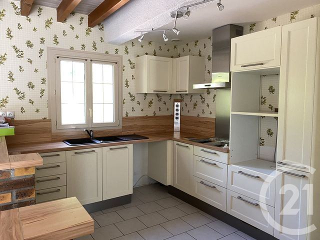 maison à vendre - 5 pièces - 130.0 m2 - BELLEVILLE SUR LOIRE - 18 - CENTRE - Century 21 Agence Ducreux