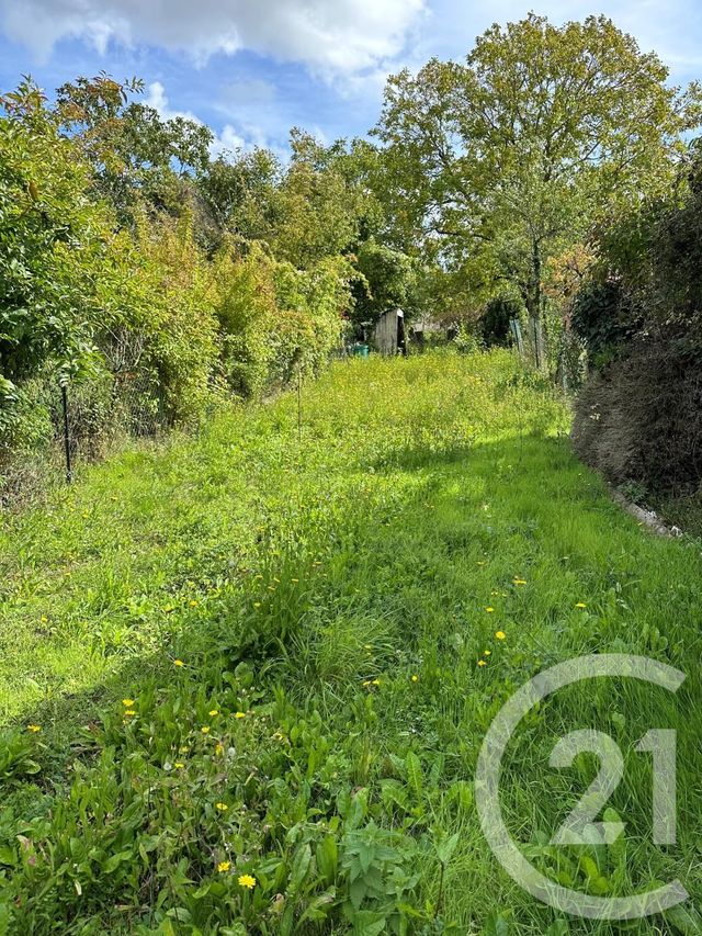 maison à vendre - 5 pièces - 103.0 m2 - SURY ES BOIS - 18 - CENTRE - Century 21 Agence Ducreux