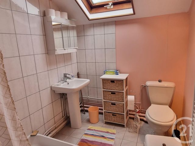 maison à vendre - 6 pièces - 120.0 m2 - LE NOYER - 18 - CENTRE - Century 21 Agence Ducreux