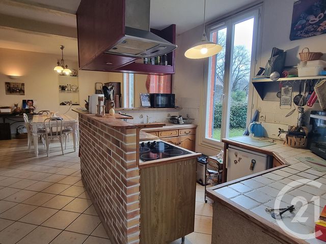 maison à vendre - 6 pièces - 120.0 m2 - LE NOYER - 18 - CENTRE - Century 21 Agence Ducreux