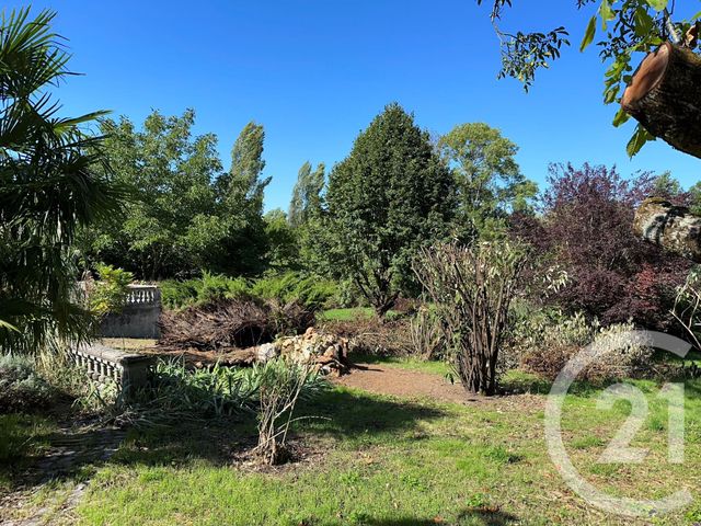 maison à vendre - 10 pièces - 251.0 m2 - SUILLY LA TOUR - 58 - BOURGOGNE - Century 21 Agence Ducreux