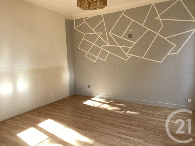 maison à vendre - 3 pièces - 81.0 m2 - COSNE COURS SUR LOIRE - 58 - BOURGOGNE - Century 21 Agence Ducreux