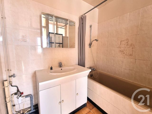 maison à vendre - 5 pièces - 68.0 m2 - VINON - 18 - CENTRE - Century 21 Agence Ducreux