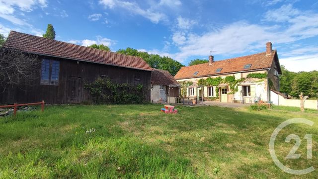 maison à vendre - 6 pièces - 122.7 m2 - MOUTIERS EN PUISAYE - 89 - BOURGOGNE - Century 21 Agence Ducreux