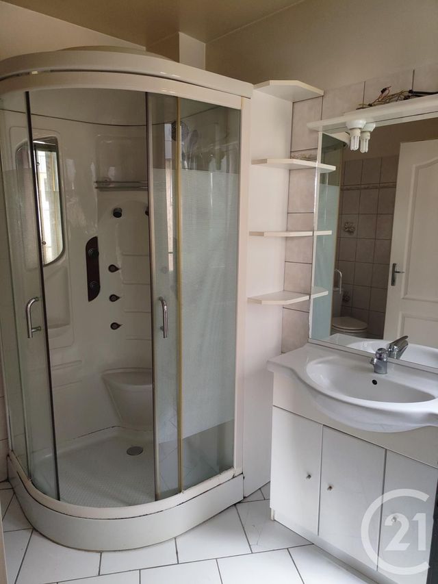 maison à vendre - 4 pièces - 68.5 m2 - COSNE COURS SUR LOIRE - 58 - BOURGOGNE - Century 21 Agence Ducreux