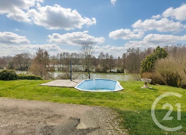 maison à vendre - 5 pièces - 118.7 m2 - MESVES SUR LOIRE - 58 - BOURGOGNE - Century 21 Agence Ducreux