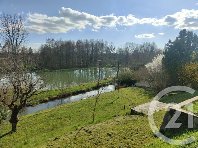 maison à vendre - 5 pièces - 118.7 m2 - MESVES SUR LOIRE - 58 - BOURGOGNE - Century 21 Agence Ducreux