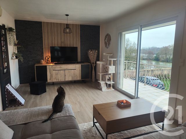 maison à vendre - 5 pièces - 118.7 m2 - MESVES SUR LOIRE - 58 - BOURGOGNE - Century 21 Agence Ducreux