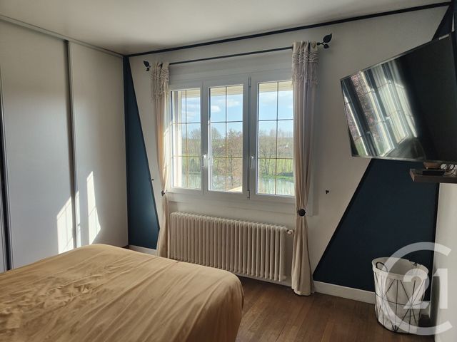 maison à vendre - 5 pièces - 118.7 m2 - MESVES SUR LOIRE - 58 - BOURGOGNE - Century 21 Agence Ducreux