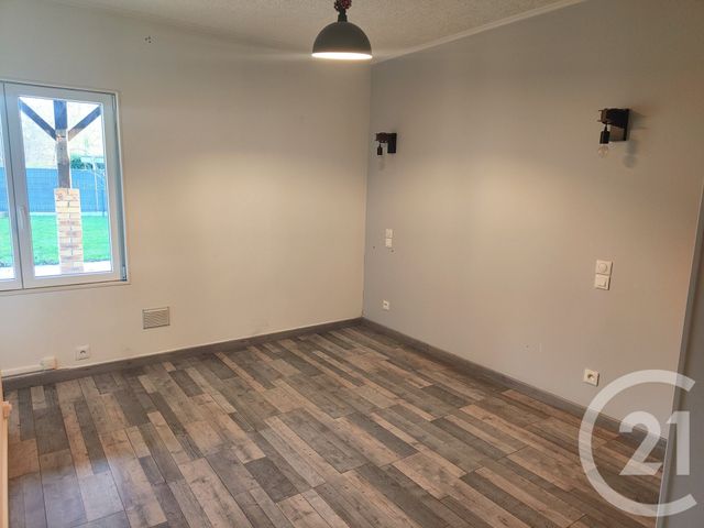 maison à vendre - 3 pièces - 60.0 m2 - COSNE COURS SUR LOIRE - 58 - BOURGOGNE - Century 21 Agence Ducreux