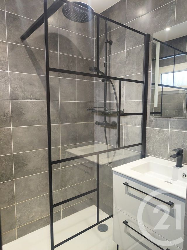 maison à vendre - 3 pièces - 60.0 m2 - COSNE COURS SUR LOIRE - 58 - BOURGOGNE - Century 21 Agence Ducreux