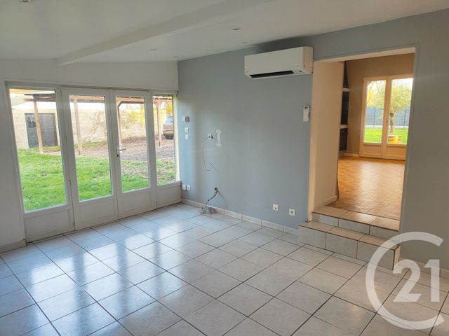 maison à vendre - 3 pièces - 60.0 m2 - COSNE COURS SUR LOIRE - 58 - BOURGOGNE - Century 21 Agence Ducreux