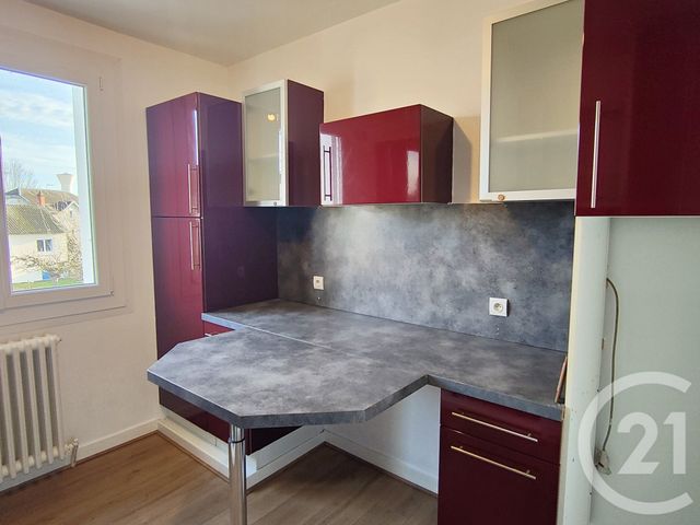 Appartement T3 à vendre - 4 pièces - 58.4 m2 - COSNE COURS SUR LOIRE - 58 - BOURGOGNE - Century 21 Agence Ducreux