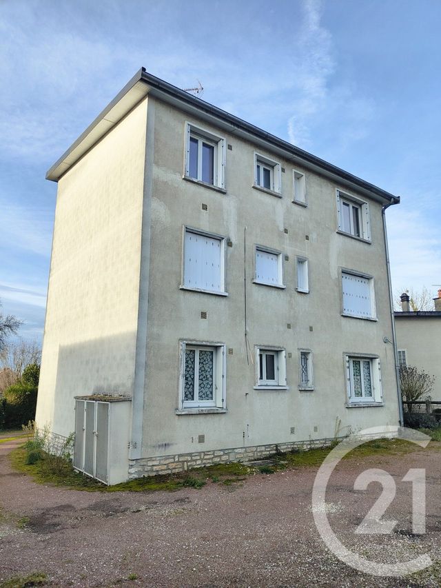 Appartement T3 à vendre - 4 pièces - 58.4 m2 - COSNE COURS SUR LOIRE - 58 - BOURGOGNE - Century 21 Agence Ducreux