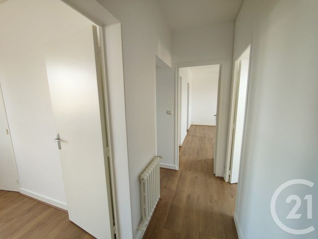 Appartement T3 à vendre - 4 pièces - 58.4 m2 - COSNE COURS SUR LOIRE - 58 - BOURGOGNE - Century 21 Agence Ducreux