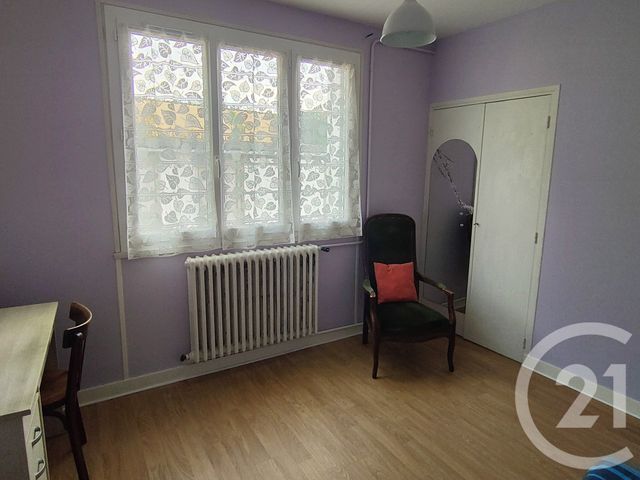 Appartement T3 à vendre - 4 pièces - 60.0 m2 - COSNE COURS SUR LOIRE - 58 - BOURGOGNE - Century 21 Agence Ducreux