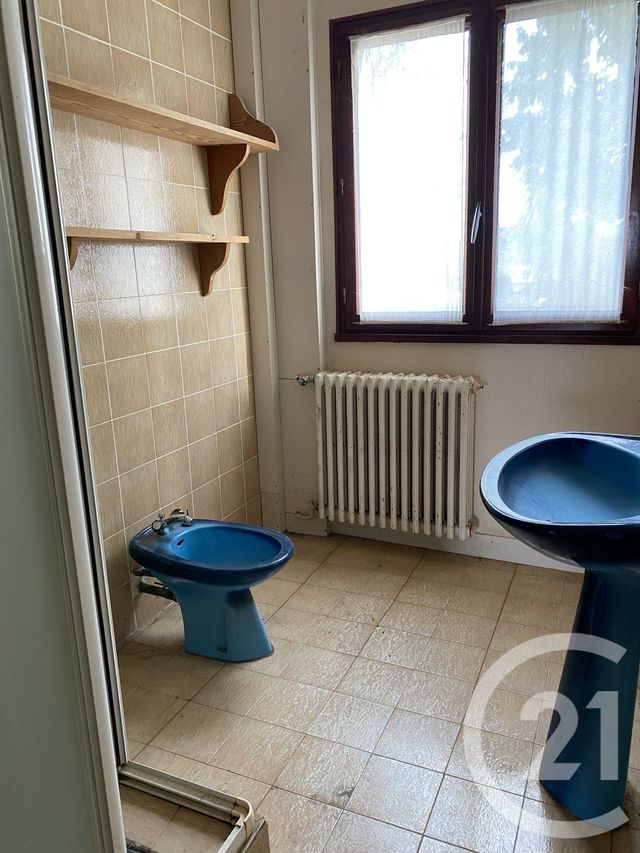 maison à vendre - 8 pièces - 202.0 m2 - BANNAY - 18 - CENTRE - Century 21 Agence Ducreux