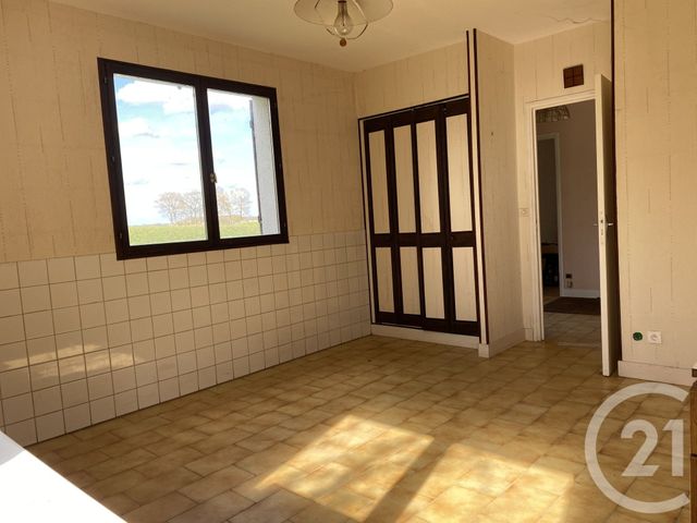 maison à vendre - 8 pièces - 202.0 m2 - BANNAY - 18 - CENTRE - Century 21 Agence Ducreux