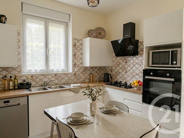maison à vendre - 5 pièces - 106.0 m2 - LA CHARITE SUR LOIRE - 58 - BOURGOGNE - Century 21 Agence Ducreux