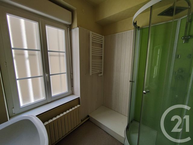 Appartement F2 à vendre - 4 pièces - 82.0 m2 - COSNE COURS SUR LOIRE - 58 - BOURGOGNE - Century 21 Agence Ducreux